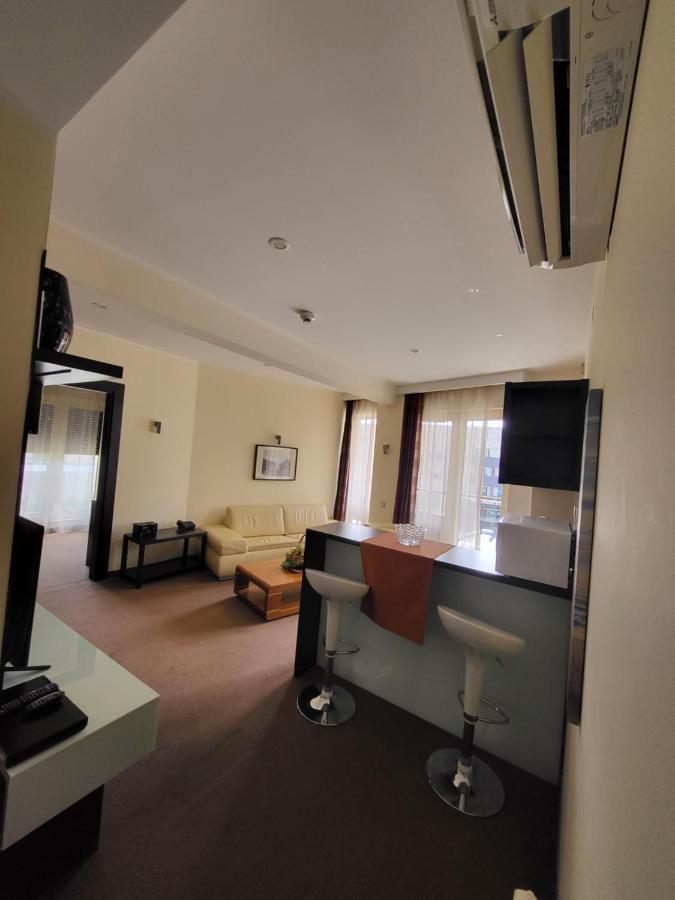 Apartments M Palace Budva Kültér fotó