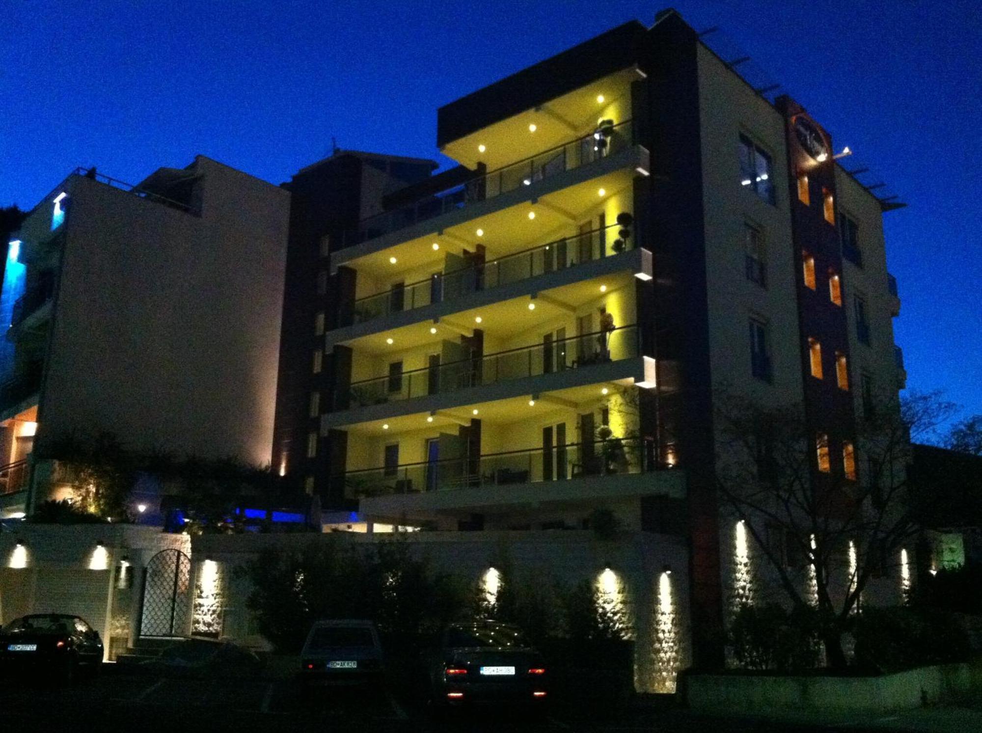 Apartments M Palace Budva Kültér fotó