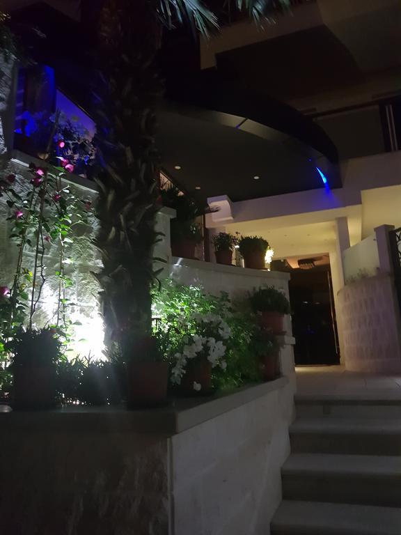 Apartments M Palace Budva Kültér fotó